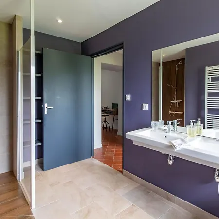 Paisible Au Coeur Des Vignobles Avec Jardin Et Parking Privatif - Fr-1-622-3 *